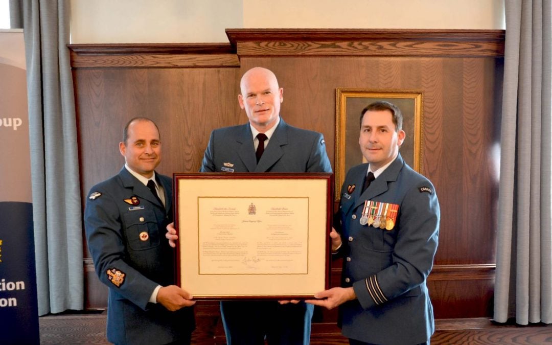 76 COMMUNICATION REGIMENT WELCOMES HONORARY COLONEL JIM KYTE
